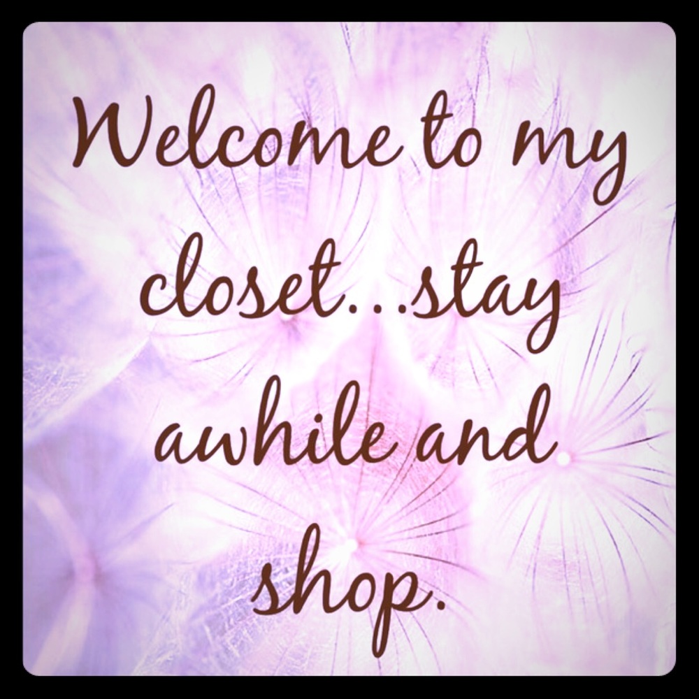 Welcome to my closet! Offers Welcome! 💞